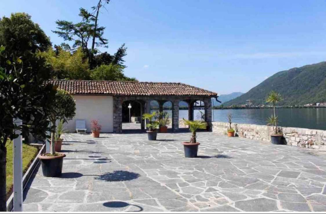 Apartamento Holiday On The Lake Lugano 2 Bissone Exterior foto